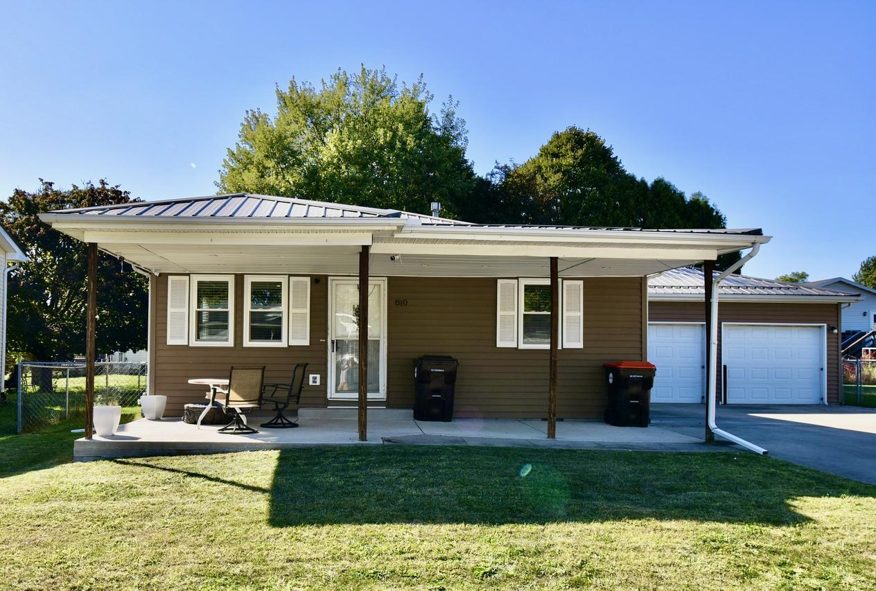 810 Tomahawk Ct., Heyworth, IL 61745