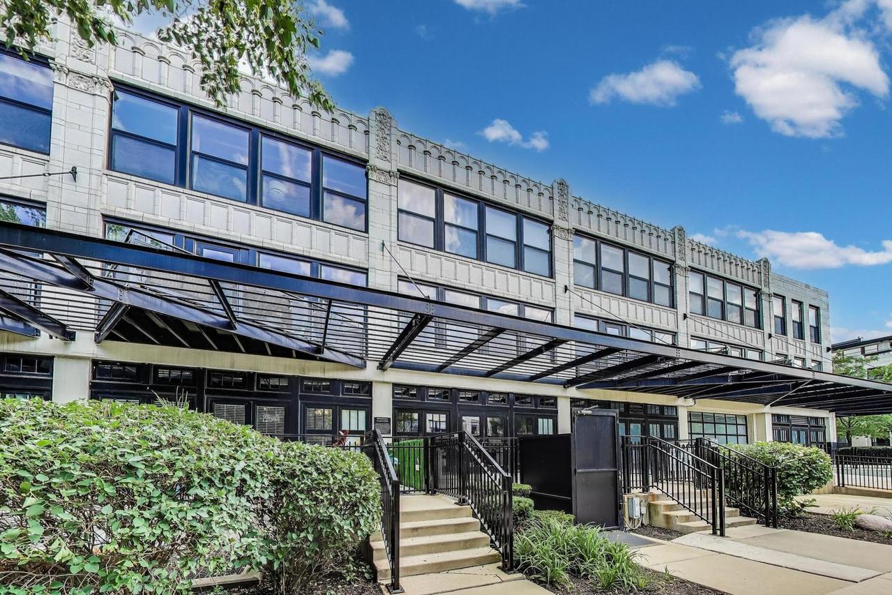 1071 W 15th St. #352, Chicago, IL 60608