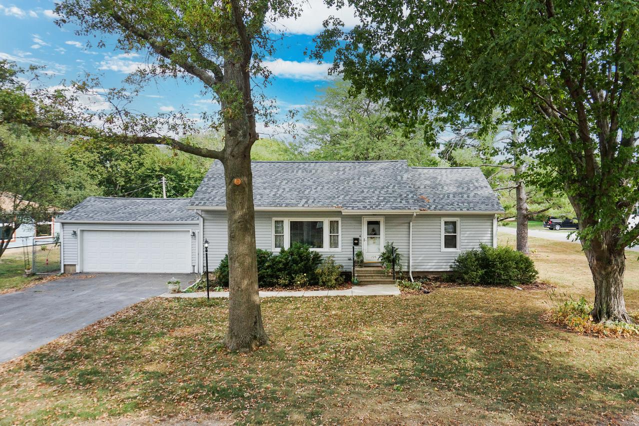 725 Sheridan St., Chenoa, IL 61726