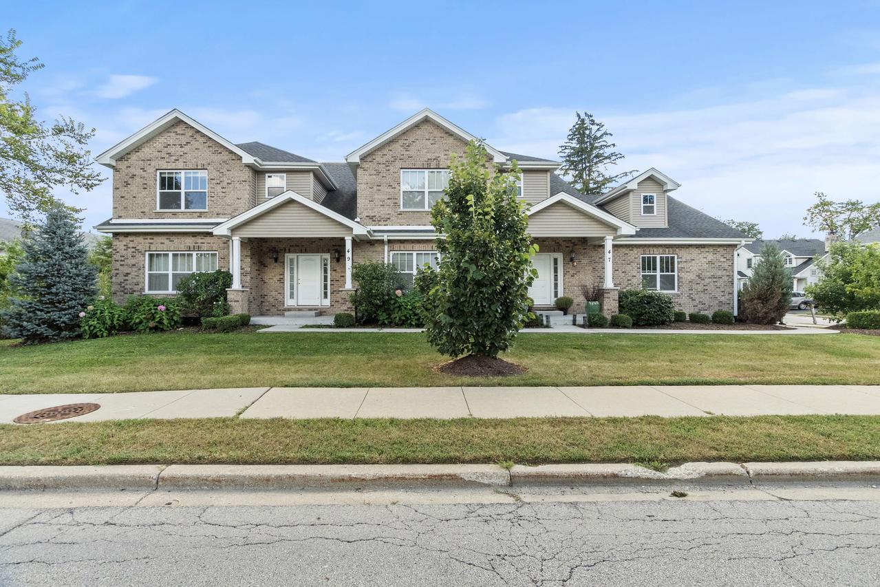47 E 55th St., Westmont, IL 60559