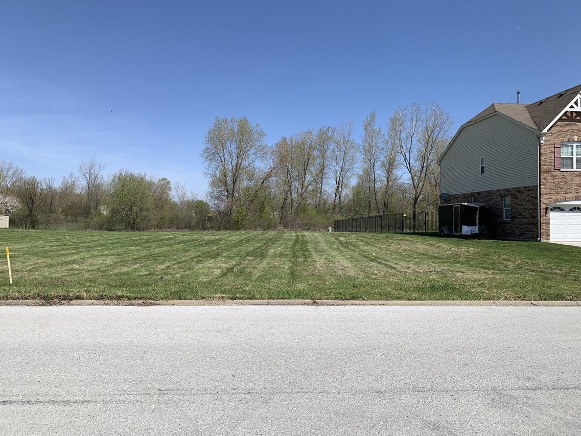 2124 Nichols Dr., Lynwood, IL 60411