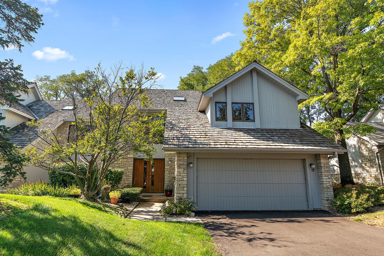 15 Laurel Oak Ct., Burr Ridge, IL 60527