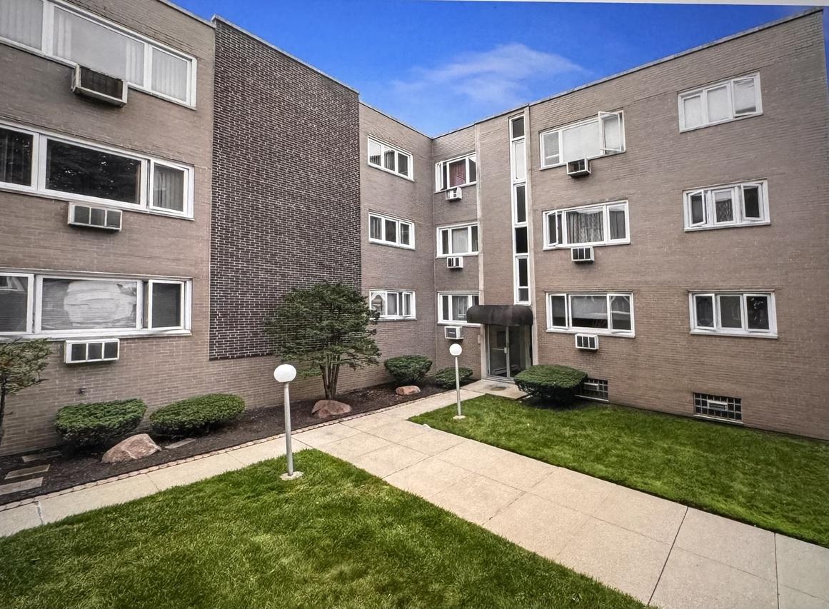 8121 S King Dr. #E3, Chicago, IL 60619