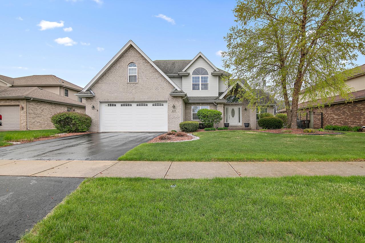 318 Maple St., Beecher, IL 60401