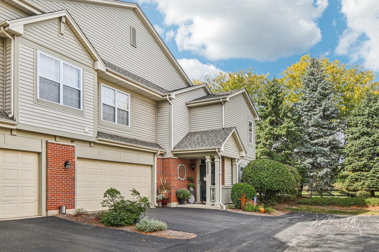 2223 Rockefeller Dr., Geneva, IL 60134