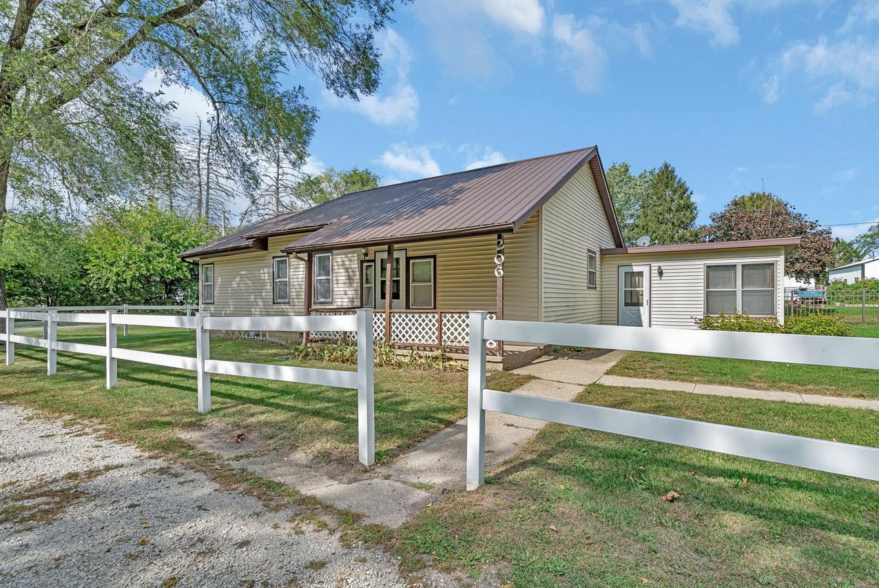 206 Gould St., Braceville, IL 60407