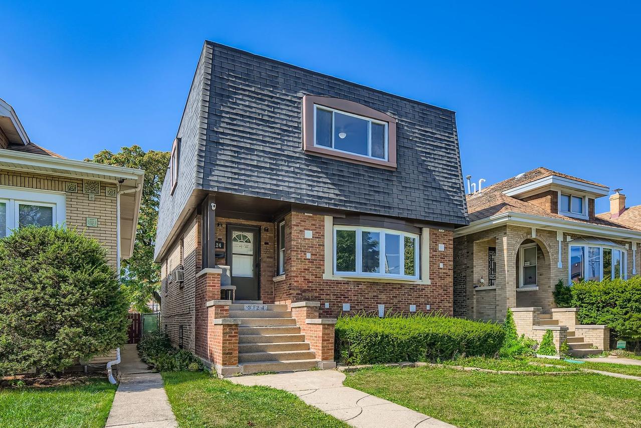 3124 N 76th Ave., Elmwood Park, IL 60707