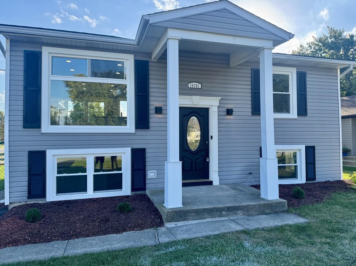 16701 Highview Ave., Orland Hills, IL 60487