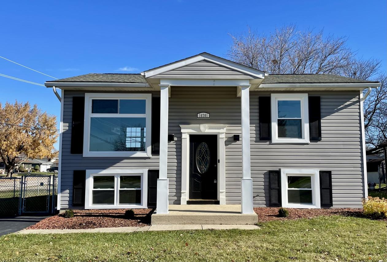 16701 Highview Ave., Orland Hills, IL 60487