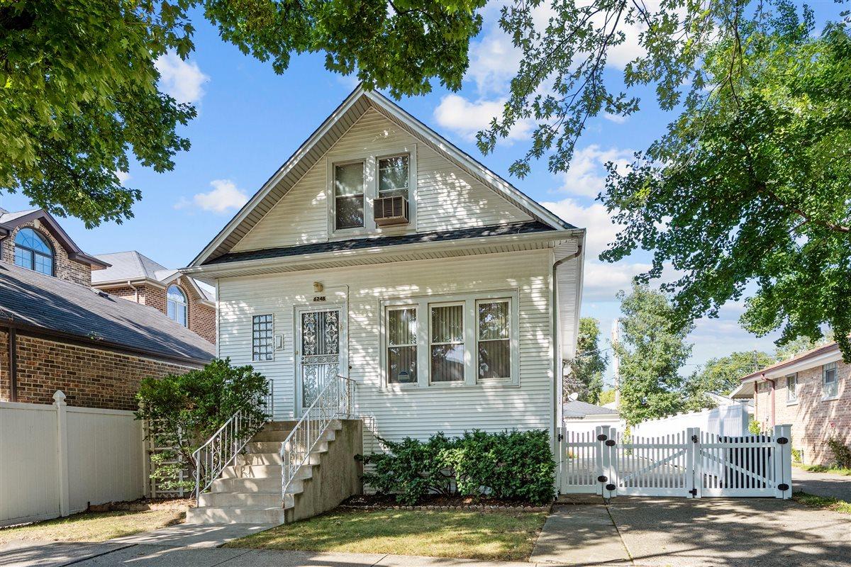 6248 W Berteau Ave., Chicago, IL 60634