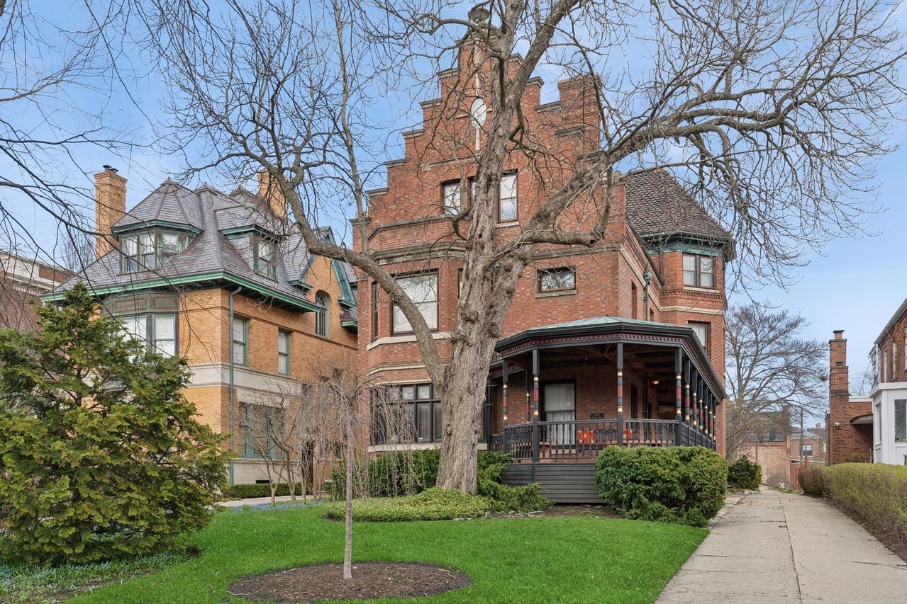 4923 S Greenwood Ave., Chicago, IL 60615