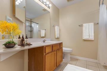 1414 Remington Ct., Grayslake, IL 60030