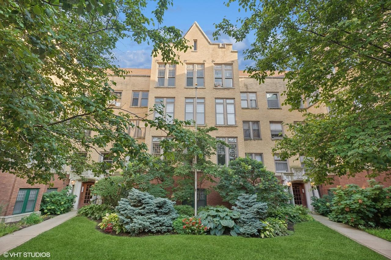 625 W Addison St. #3, Chicago, IL 60613