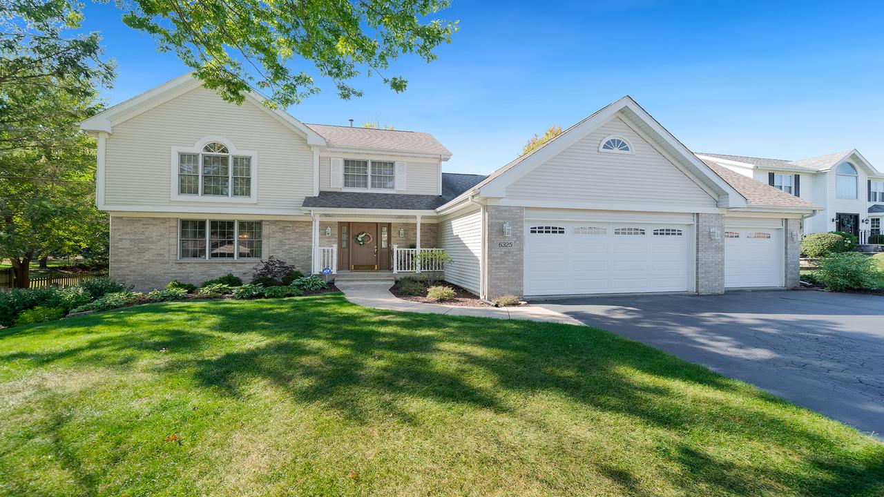 6325 Grassridge Rd., Rockford, IL 61108