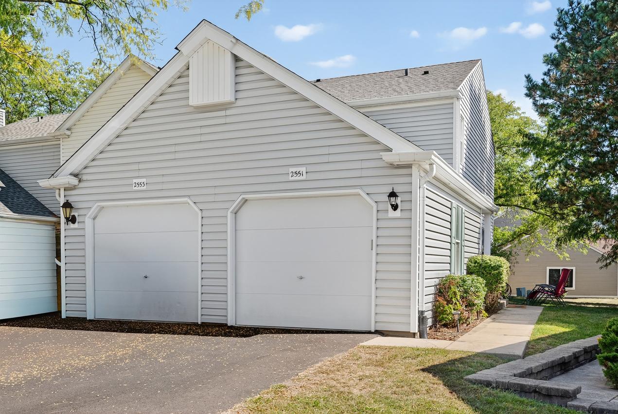 2551 Prairieview Ln., Aurora, IL 60502
