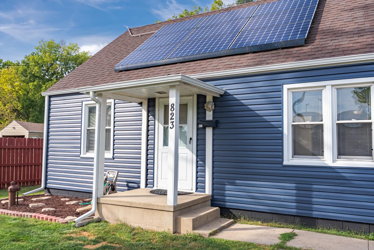 823 Lenwood Ct., Aurora, IL 60506