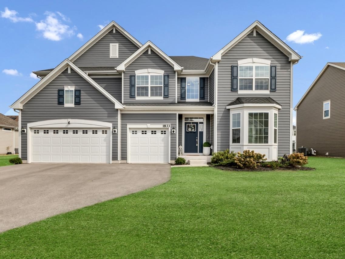 1833 Coralito Ln., Elgin, IL 60124