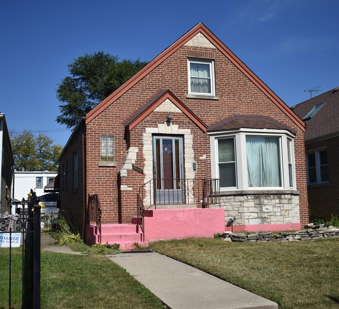 4840 W Waveland Ave., Chicago, IL 60641