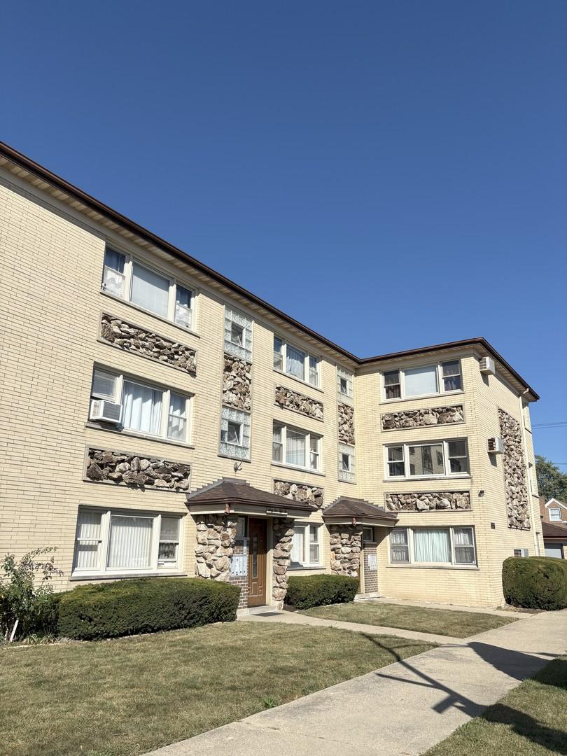 6556 W Barry Ave. #E, Chicago, IL 60634