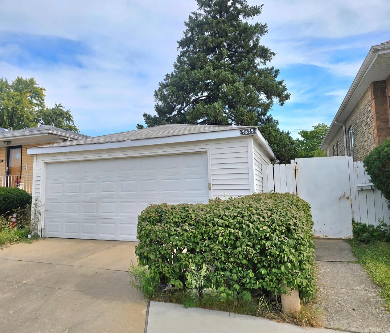 5635 S California Ave., Chicago, IL 60629