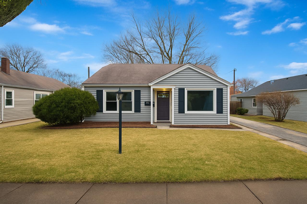 9212 S 49th Ct., Oak Lawn, IL 60453