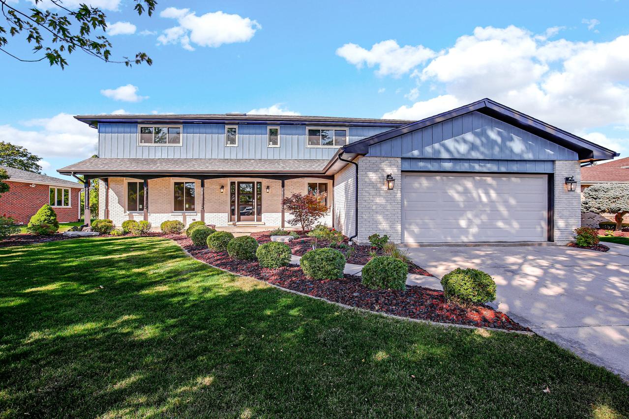 15636 Chapel Hill Rd., Orland Park, IL 60462