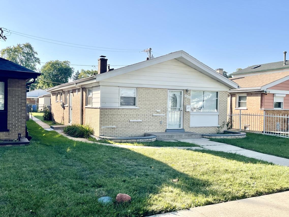 9562 S Green St., Chicago, IL 60643