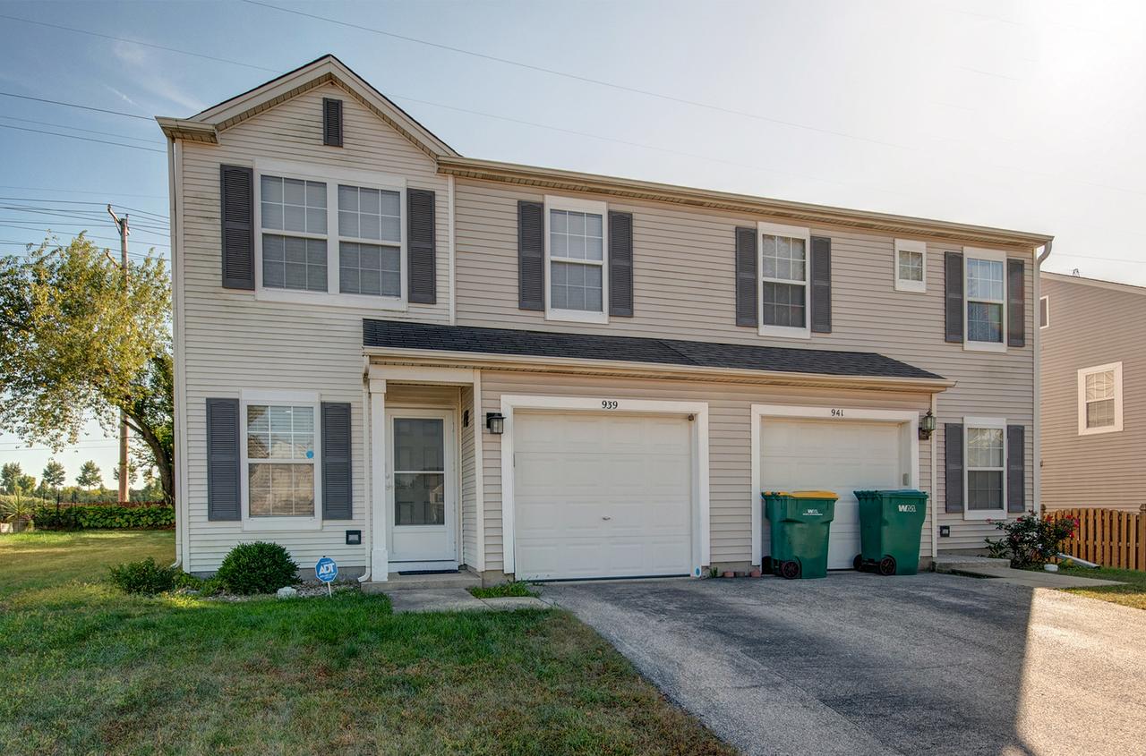 939 E Savannah Dr., Romeoville, IL 60446