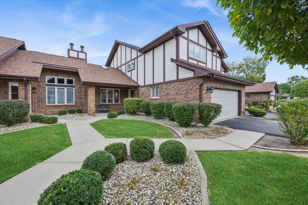8909 Silverdale Dr. #5C, Orland Park, IL 60462