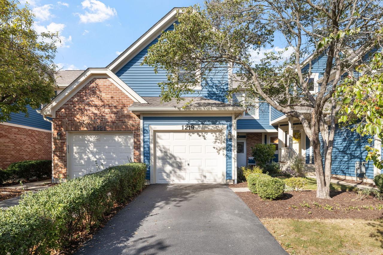 1219 Tennyson Ln., Naperville, IL 60540