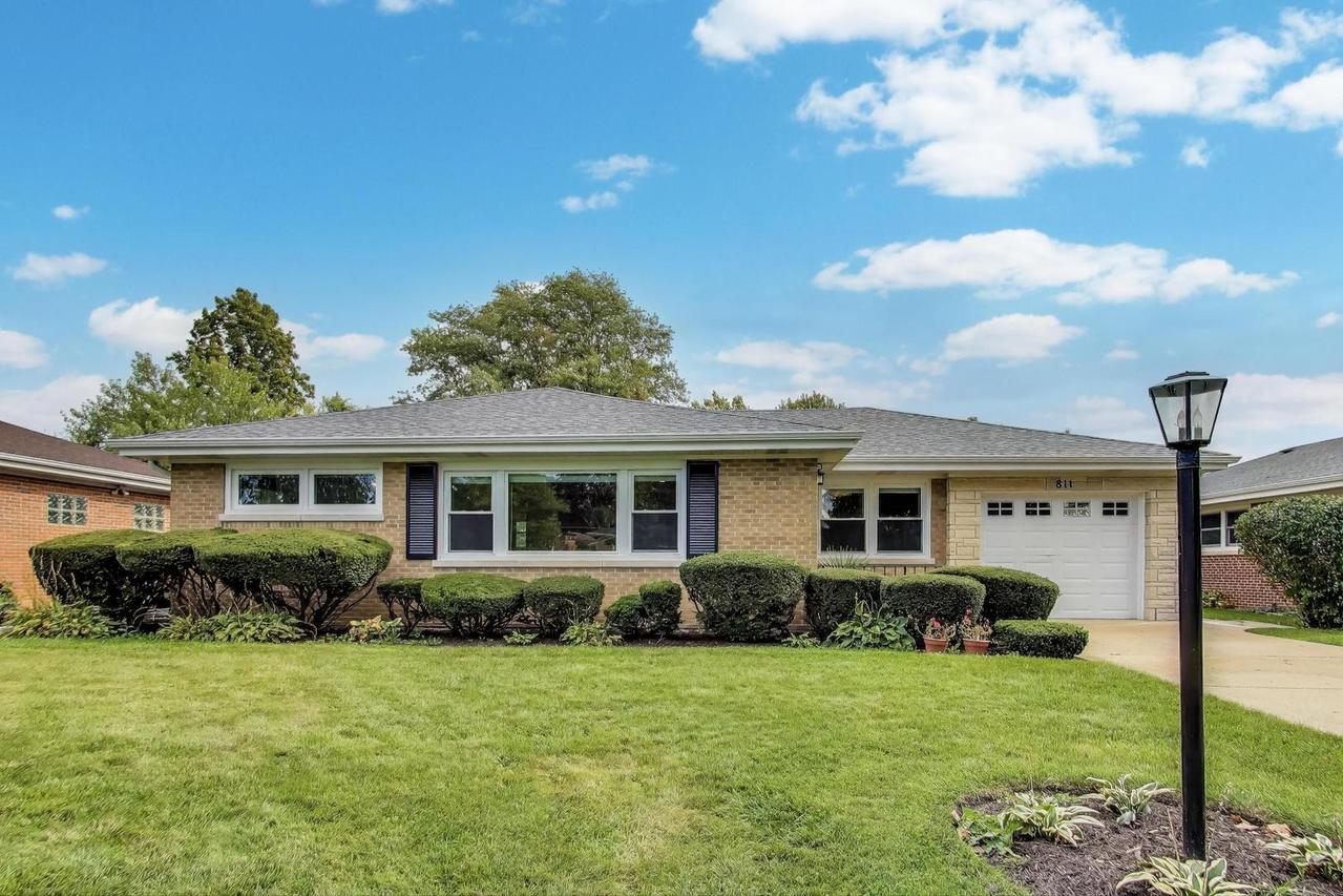 811 S Na Wa Ta Ave., Mount Prospect, IL 60056