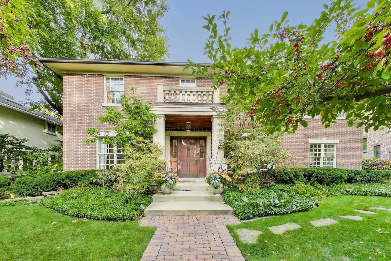 547 Jackson Ave., River Forest, IL 60305