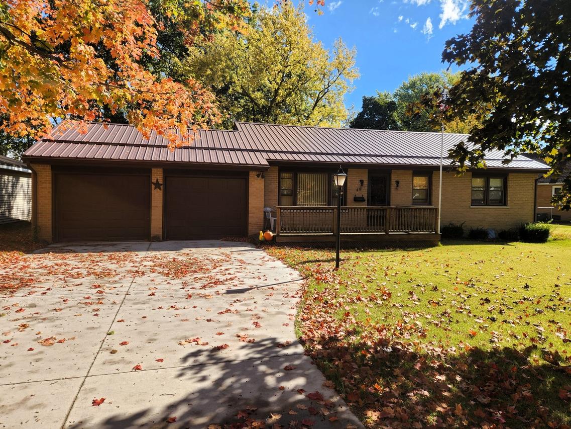 45 Locust St., Prophetstown, IL 61277