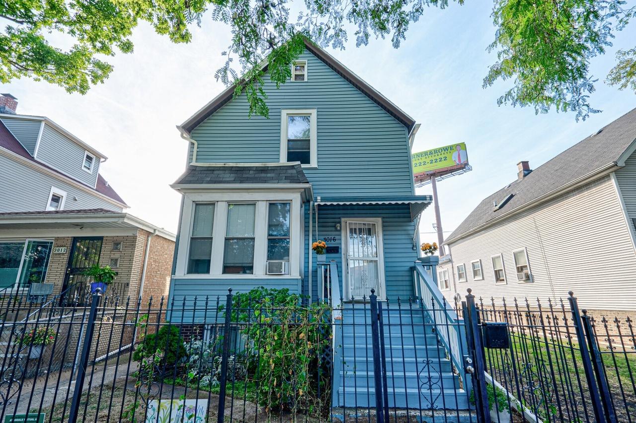 3016 N Troy St., Chicago, IL 60618