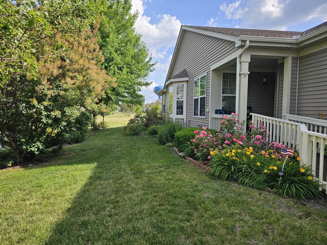 21201 Lily Lake Ln., Crest Hill, IL 60403