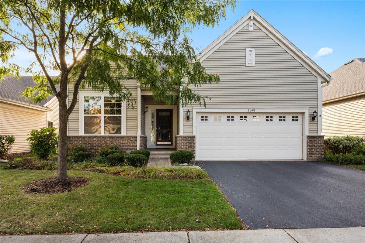 1148 Drury Ln., Aurora, IL 60502