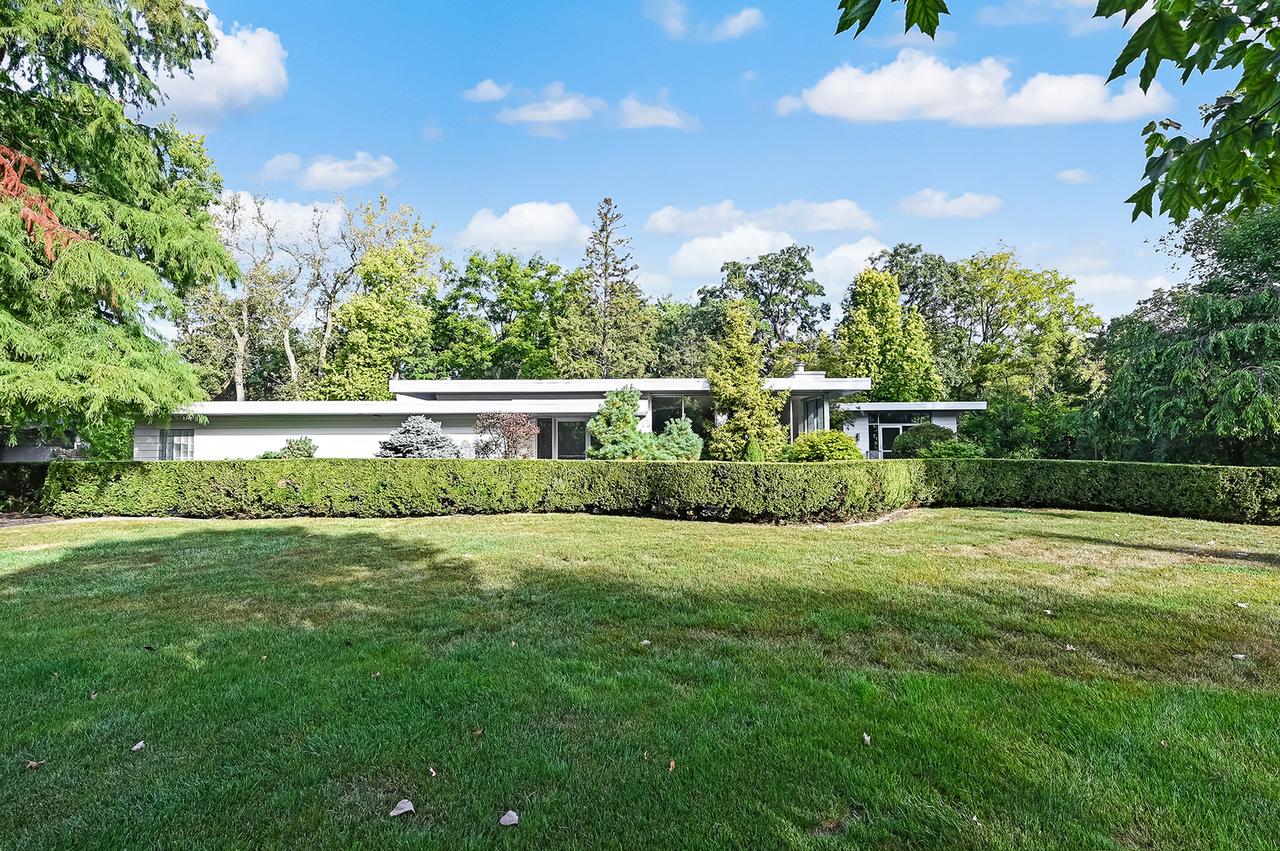 9000 W Forest Glen Blvd., Palos Park, IL 60464