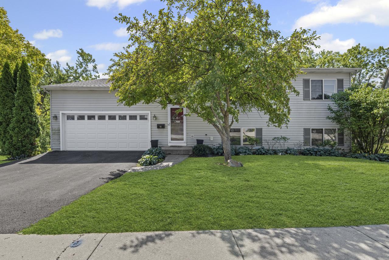 411 Park Ave., Cary, IL 60013
