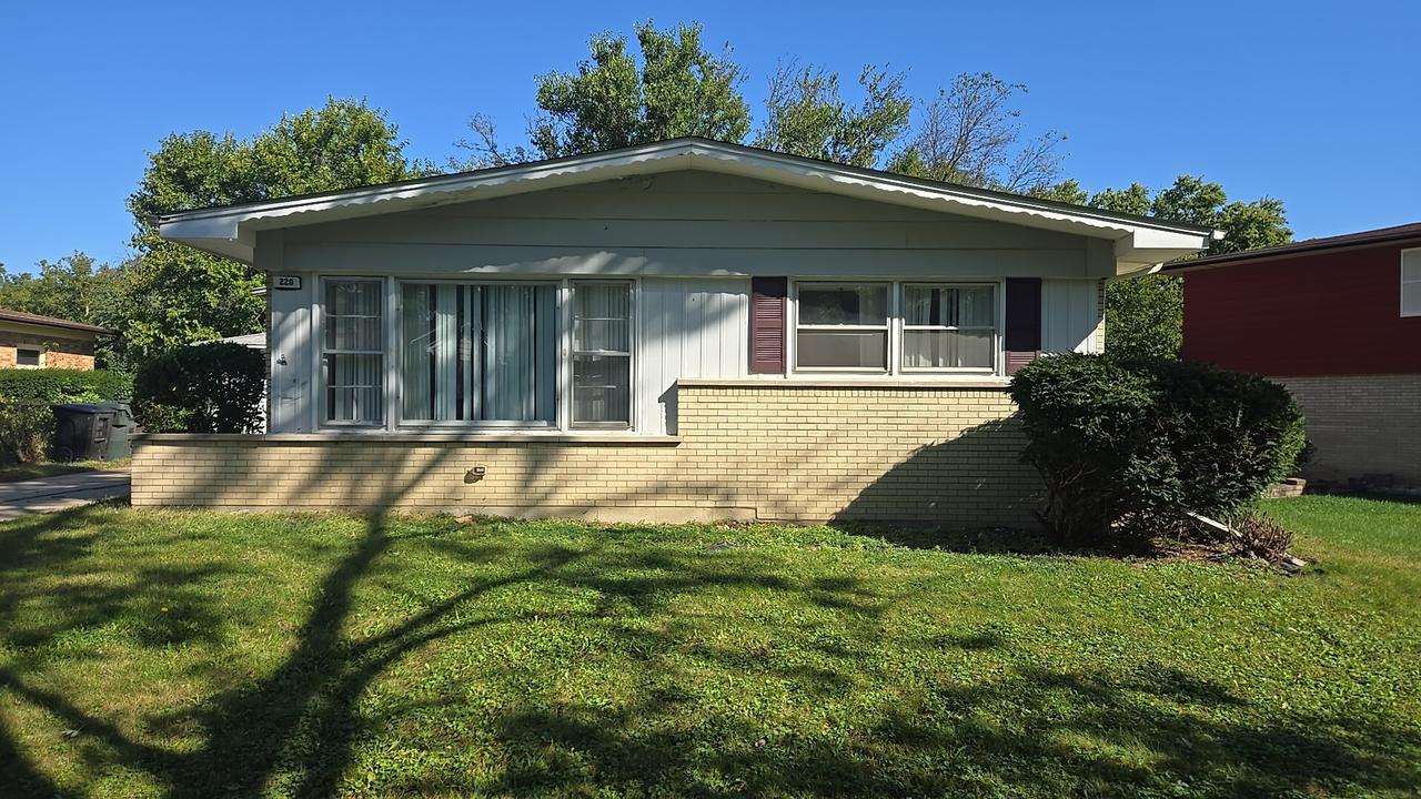 220 N Park Dr., Glenwood, IL 60425