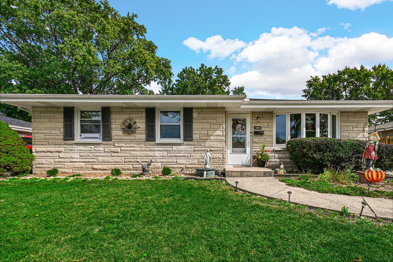1210 Hosmer St., Joliet, IL 60435