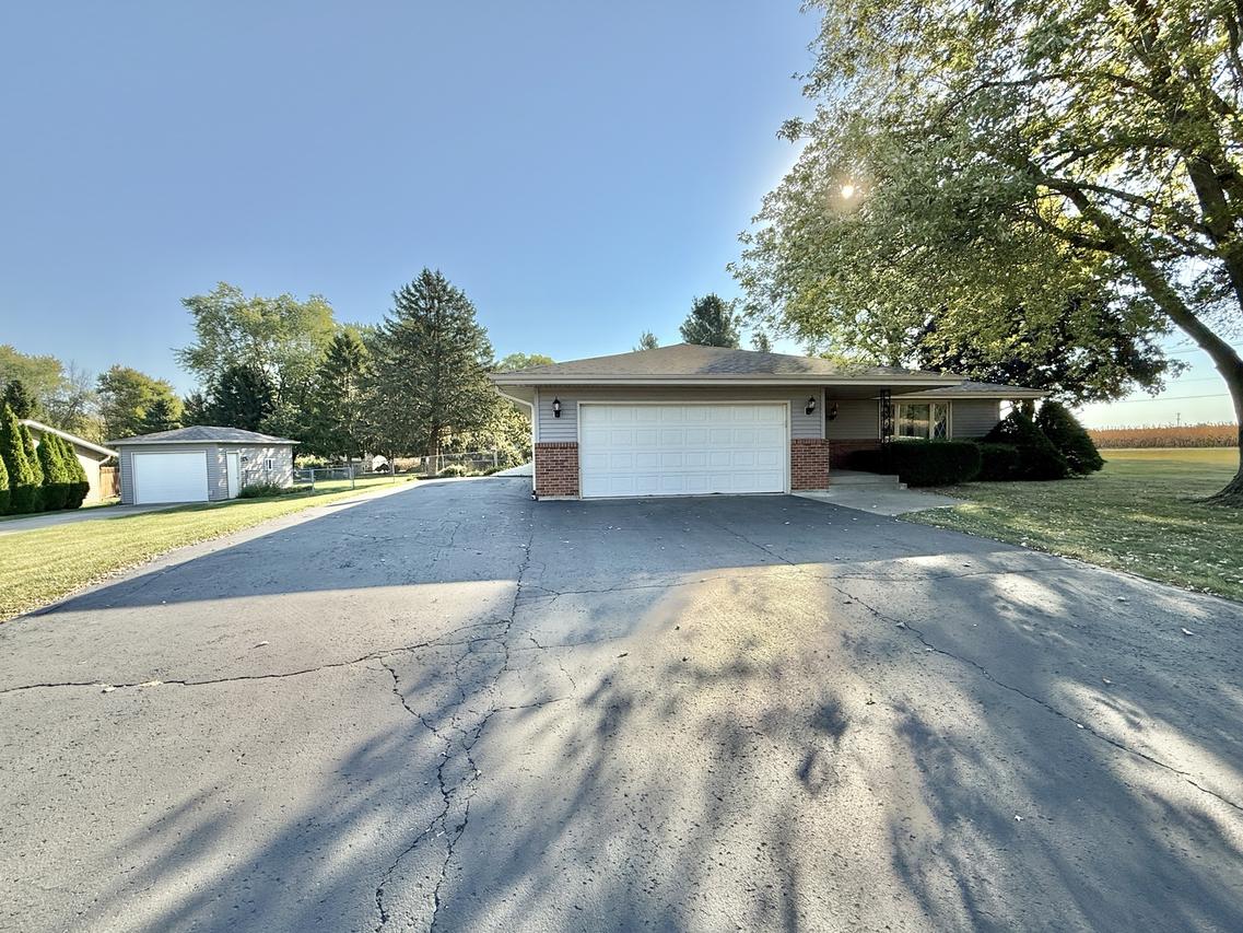 1470 Lamson Dr., Winnebago, IL 61088