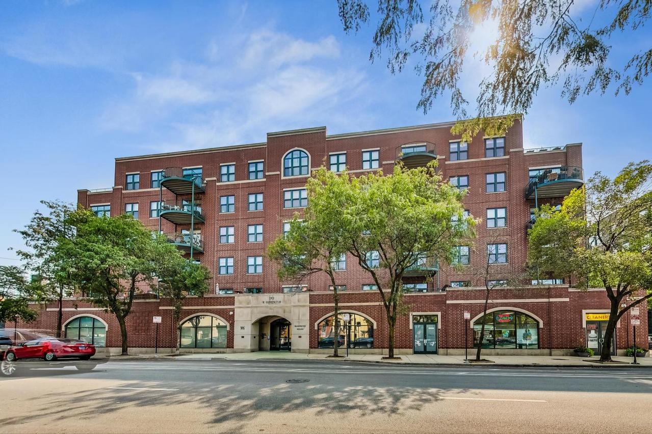 1301 W Washington Blvd. #604, Chicago, IL 60607