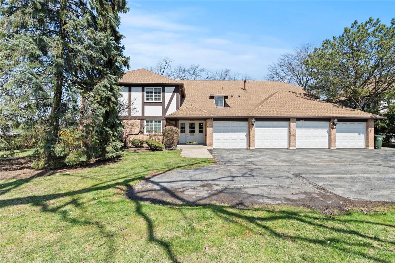 5808 Wolf Rd. #3, Western Springs, IL 60558