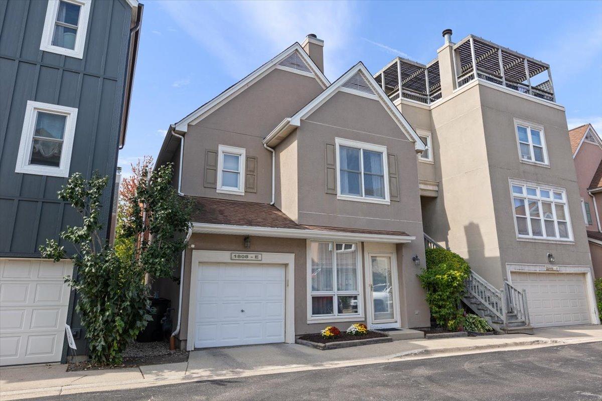 1808 W Diversey Pkwy. #E, Chicago, IL 60614