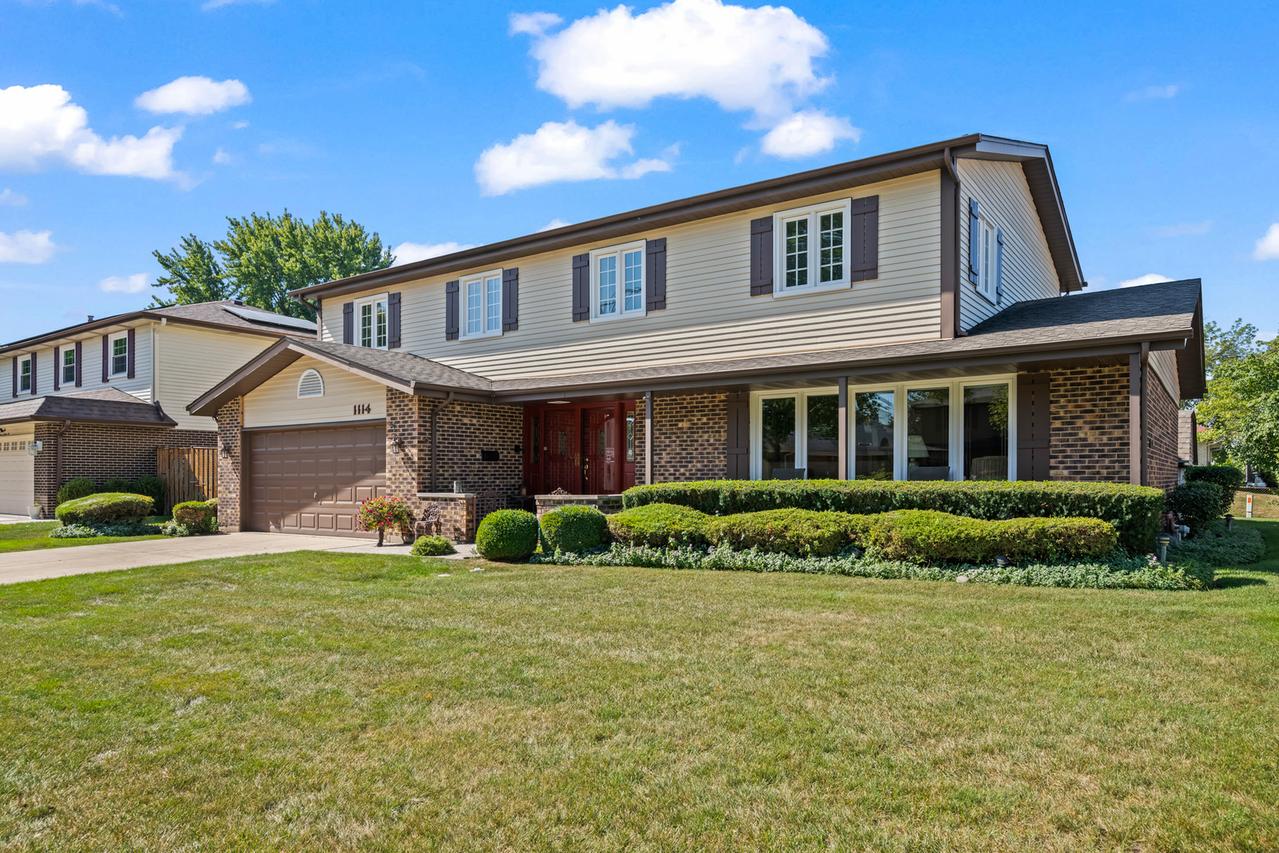 1114 S Fernandez Ave., Arlington Heights, IL 60005