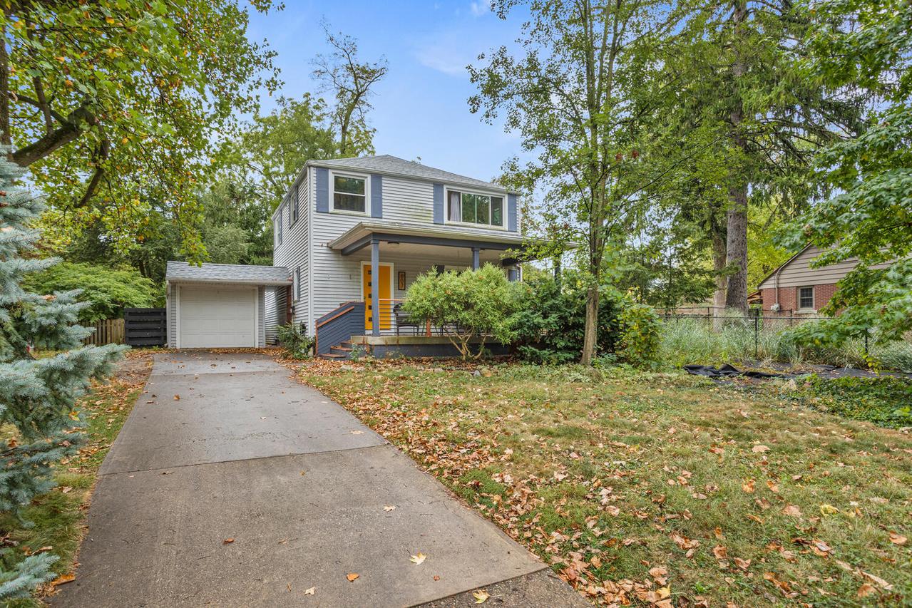 807 Haines Blvd., Champaign, IL 61820