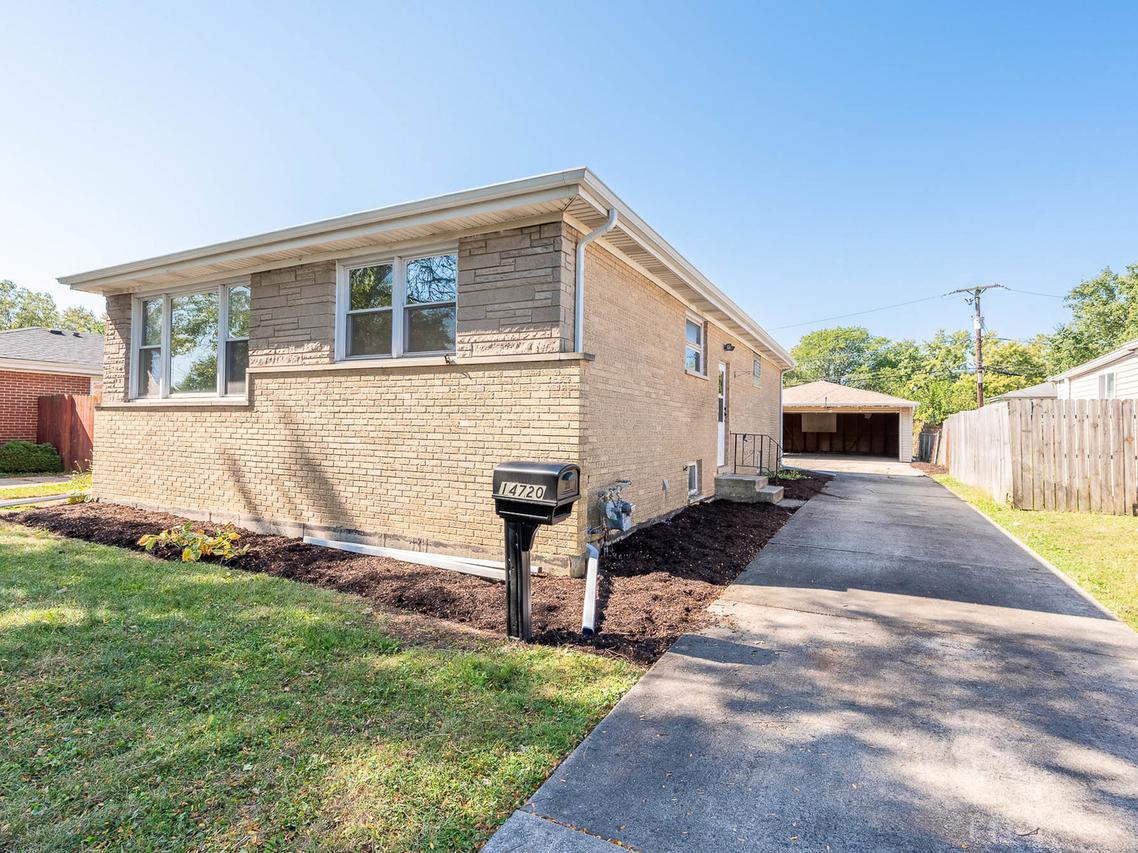14720 Saint Louis Ave., Midlothian, IL 60445