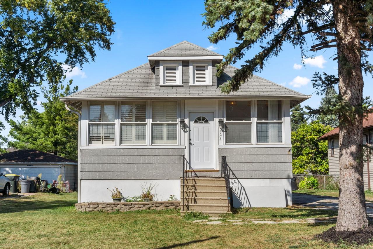 124 W Naperville Rd., Westmont, IL 60559