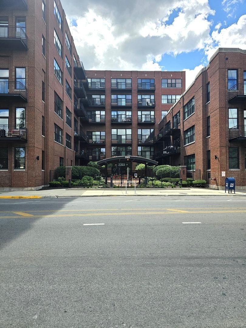 2323 W Pershing Rd. #140, Chicago, IL 60609