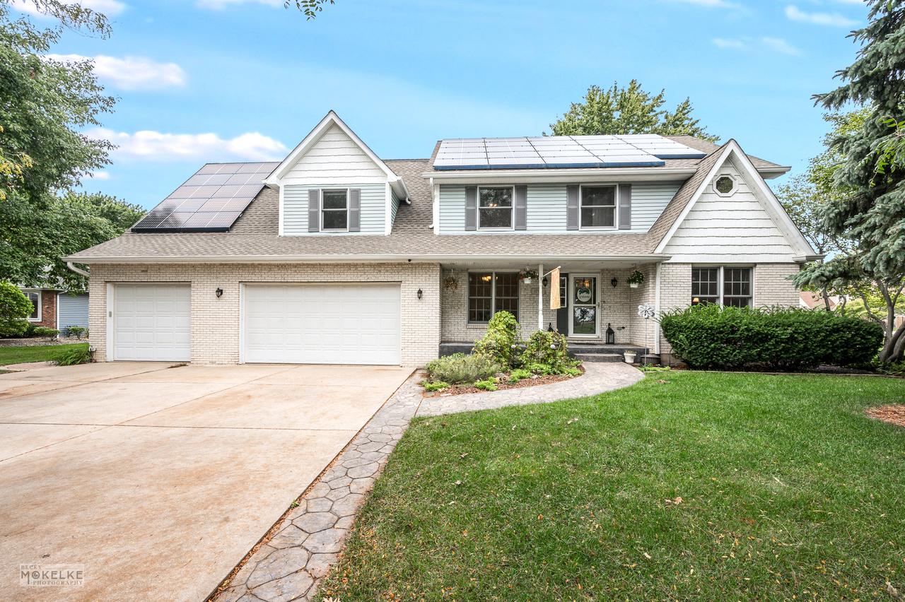 1701 Grand Prairie Dr., New Lenox, IL 60451